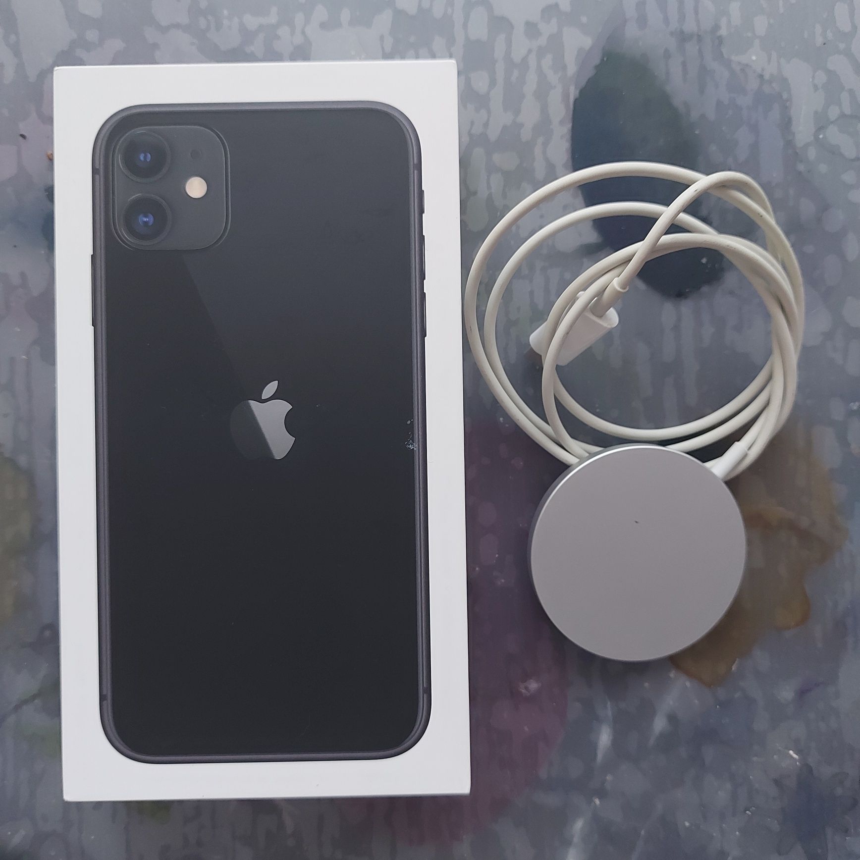 iPhone XR 64GB czarny stan bardzo dobry, bez wad