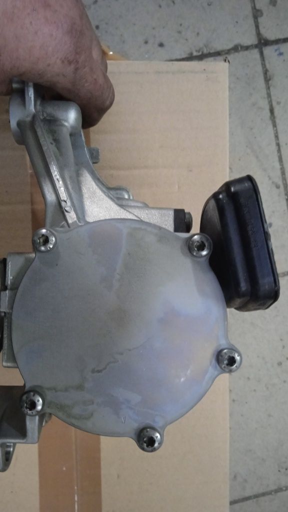 Pompa oleju b16dth ,LVL , Opel Astra J, K, Mokka, Zafira 1.6cdti
