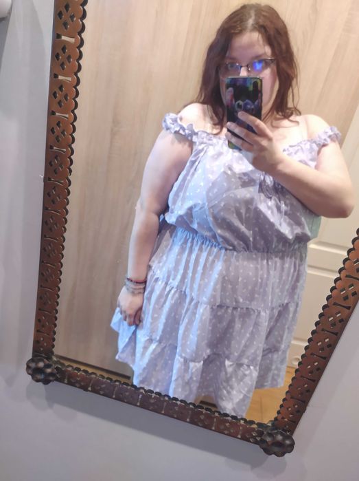 Piękna liliowa sukienka rozmiar 26