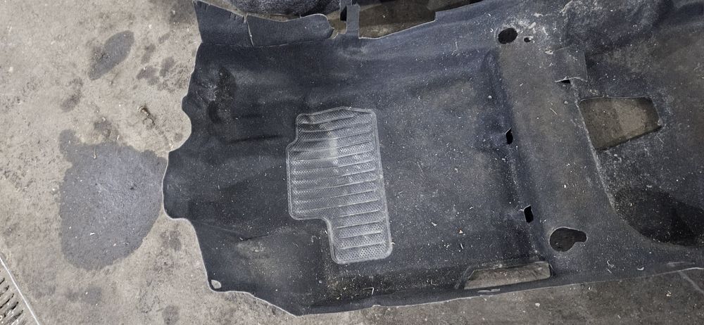 Yaris III Dywan Podłoga