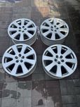 Диски оригінал Toyota avensis verso Prius Corolla  lexus ct  5 100 r17