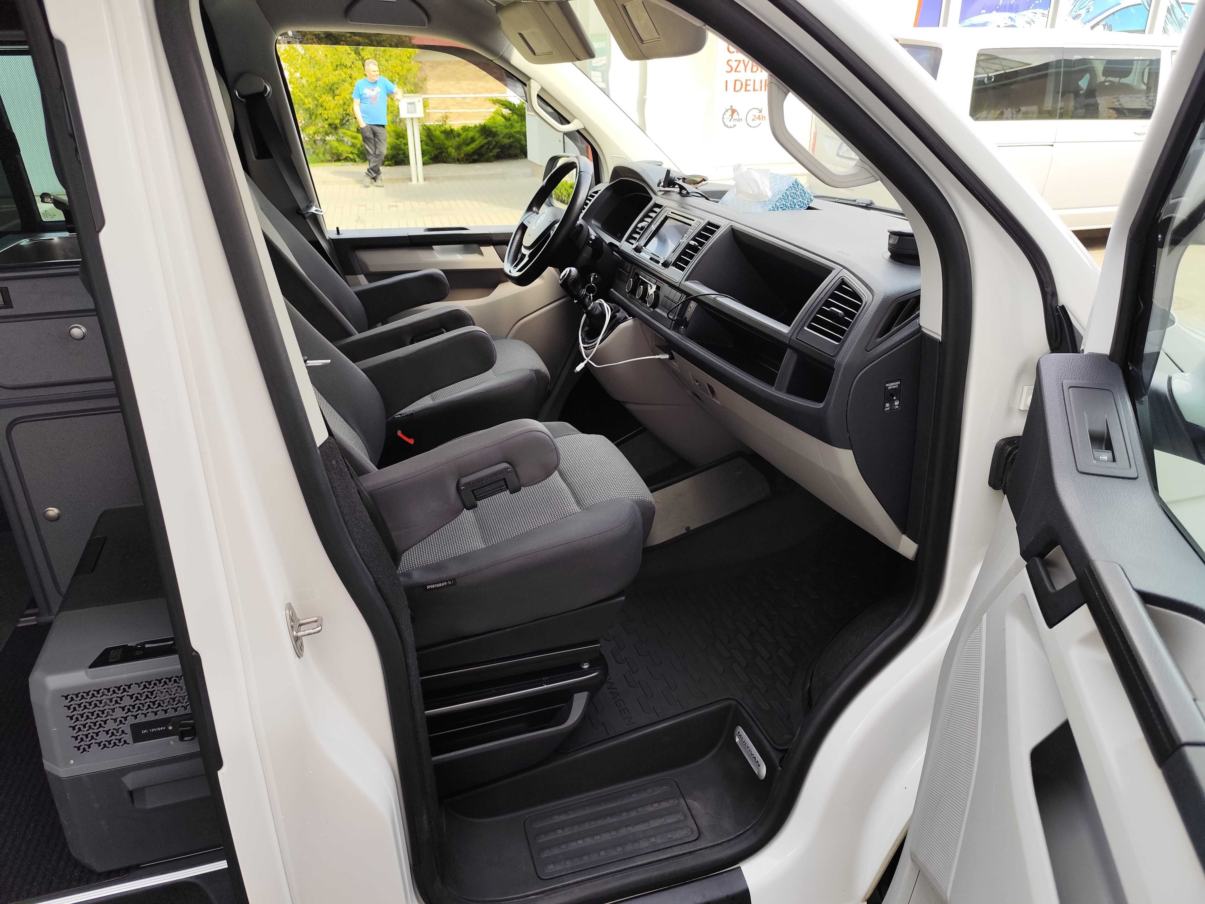 Multivan*Transporter*Campervan*Kampervan*7 osobowy*WEBASTO*Hak*Markiza