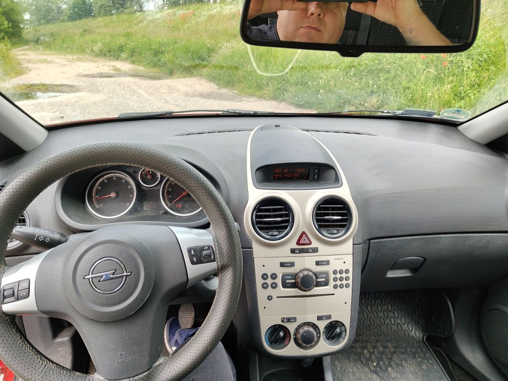 Opel Corsa D 1.4B