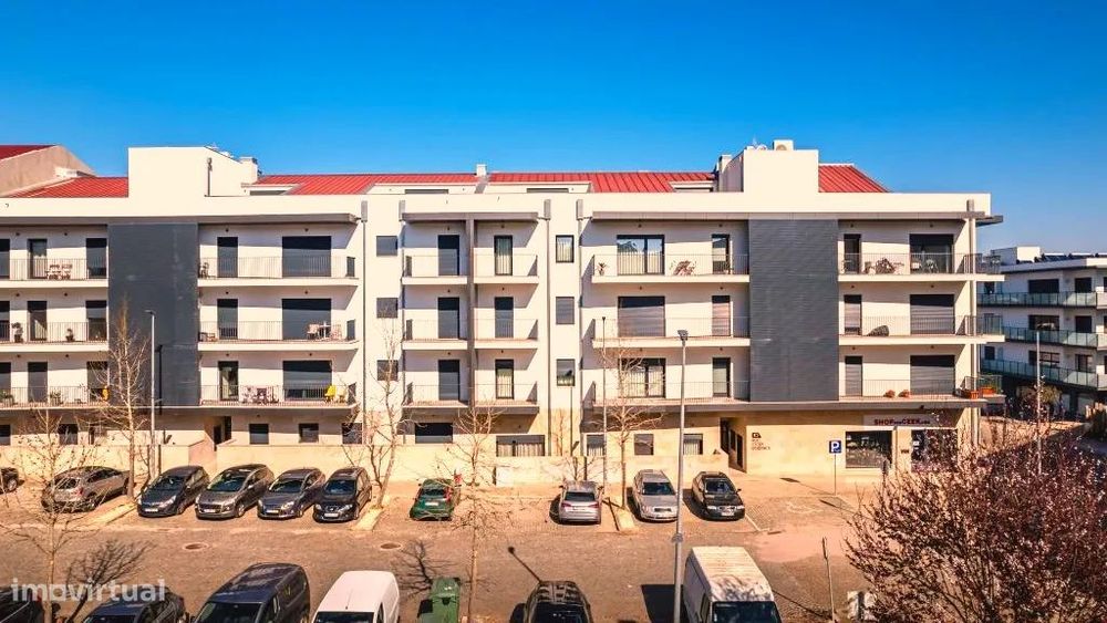 Apartamento T0 Com Sótão