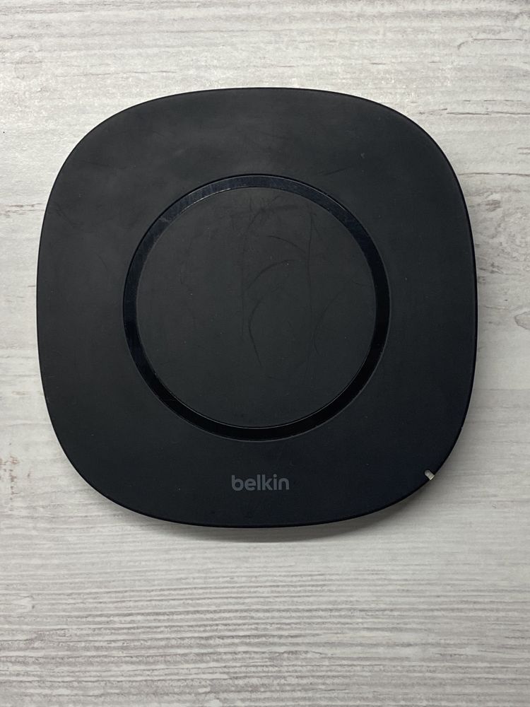 Бездротовий зарядний пристрій Belkin Qi Wireless Charging Pad (F8M747)