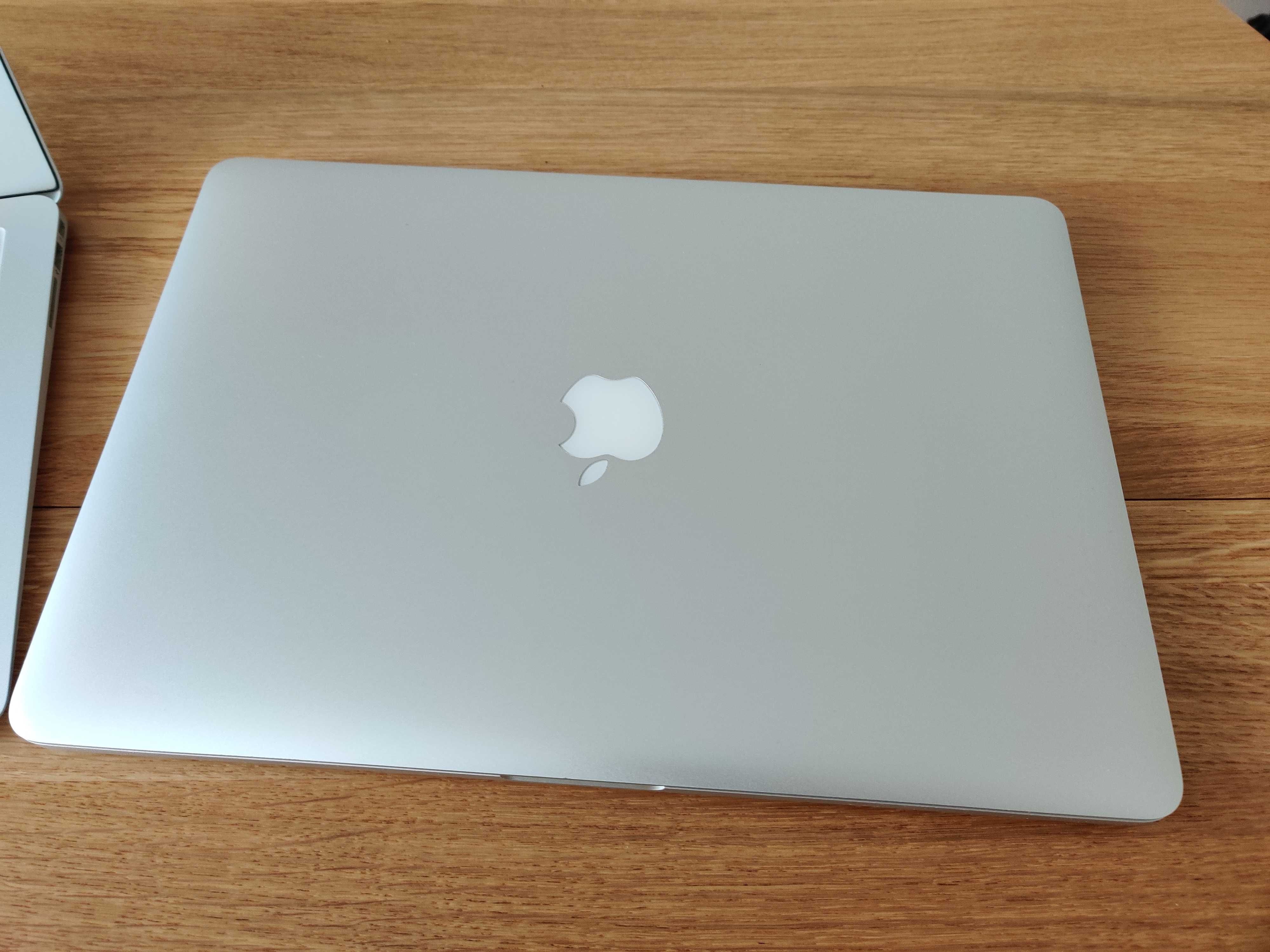 Zestaw MacBook Pro + MacBook Air + iPhone SE + iPhone 6