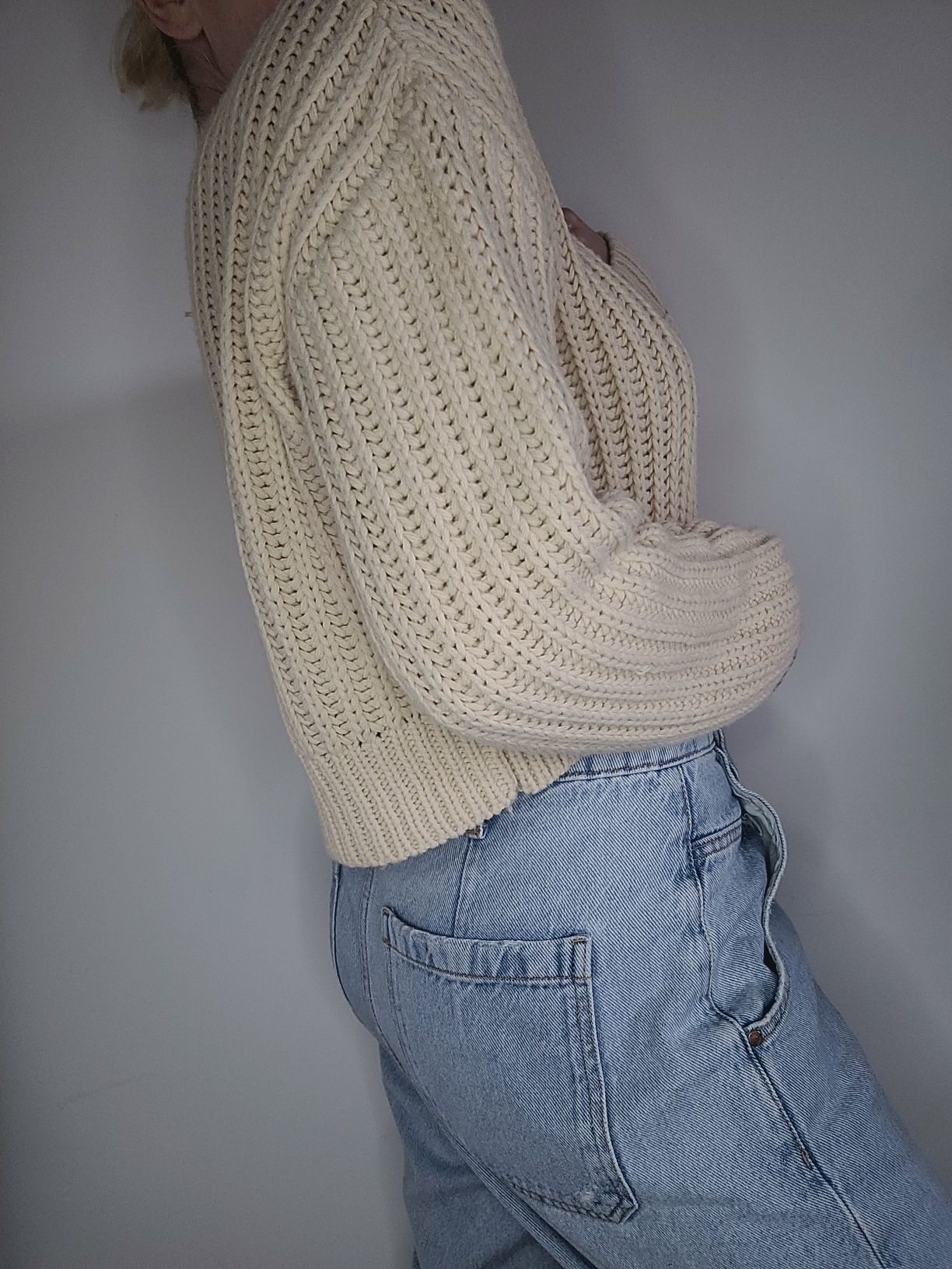 Gruby kremowy sweter oversize crop top New Look
