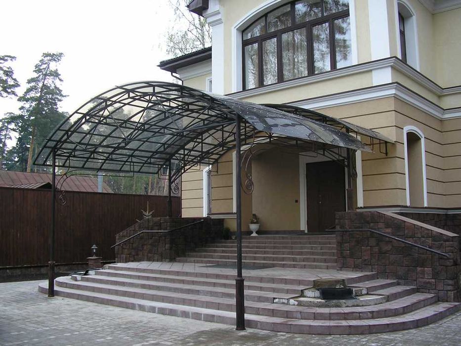 Полікарбонат ЛУЦЬК сотовий монолітний поликарбонат Оргстекло