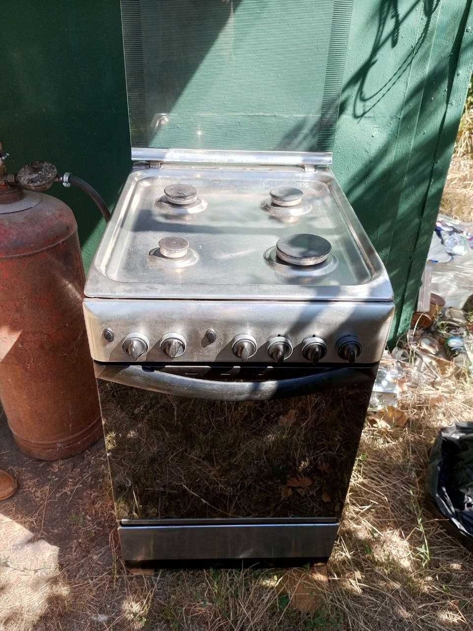 продаю газову плиту б/в