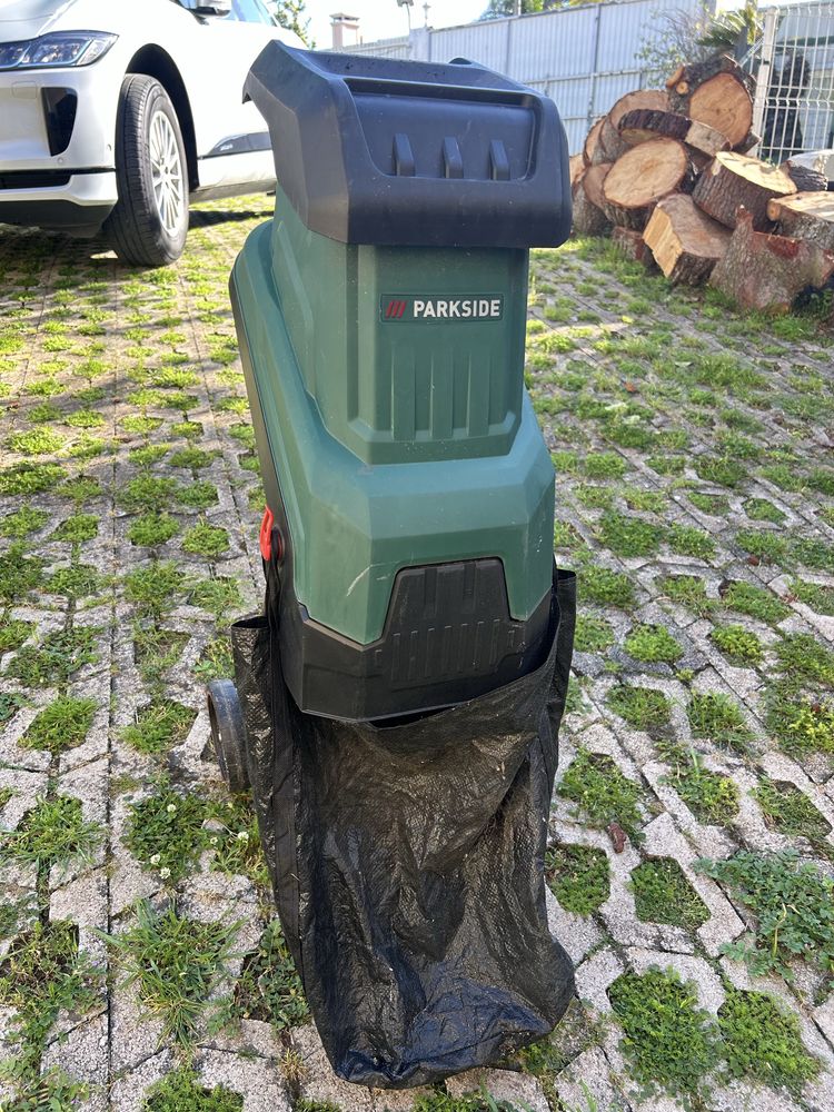 Maquinas de jardinagem