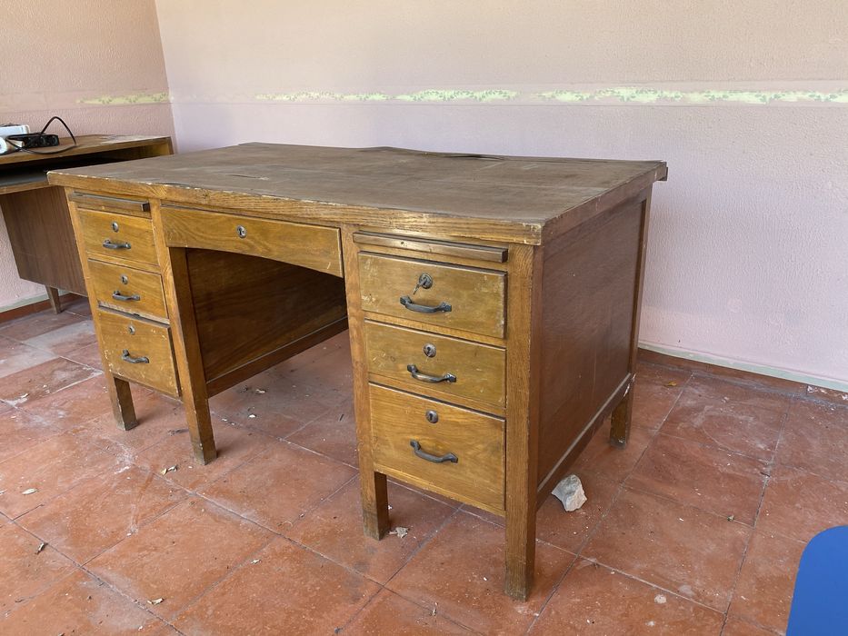 Grande Secretaria Vintage em Madeira