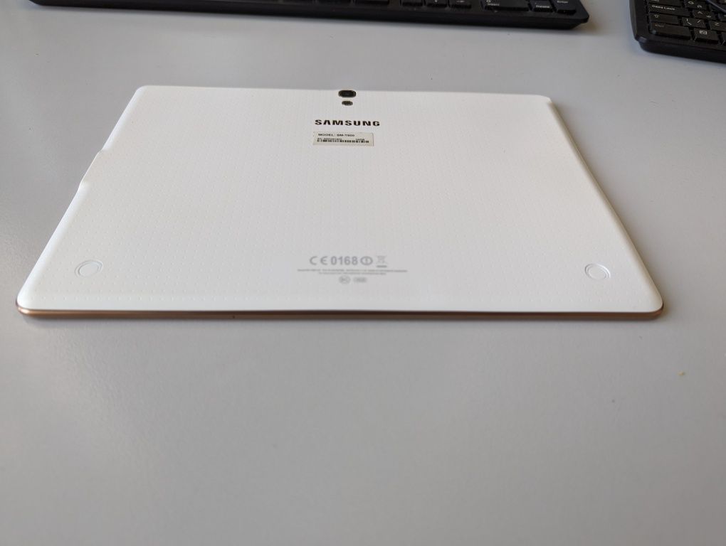 Планшет Samsung Galaxy Tab S 10.5'' Wi-Fi (SM-T800) Dazzling White