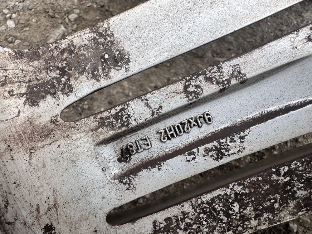 Диски ОРИГІНАЛЬНІ S-Line Audi R20 5x112 et37 9j