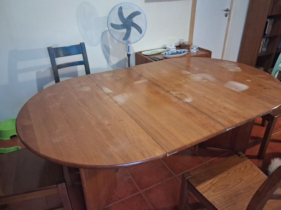 Mesa de jantar CERNE
