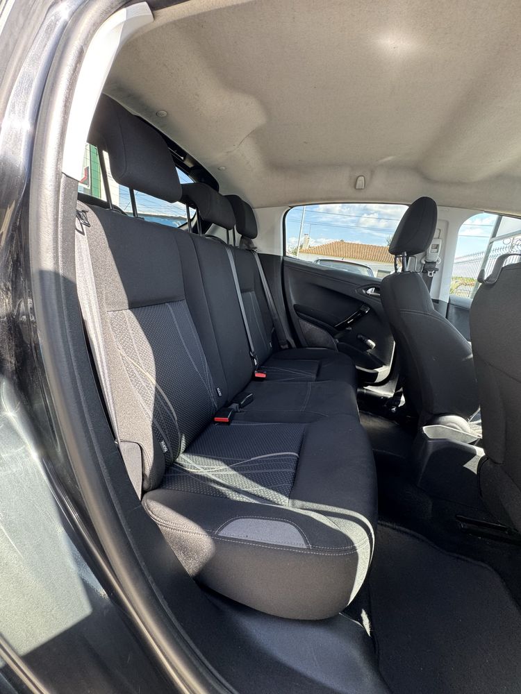 Peugeot 208 1.4 HDi