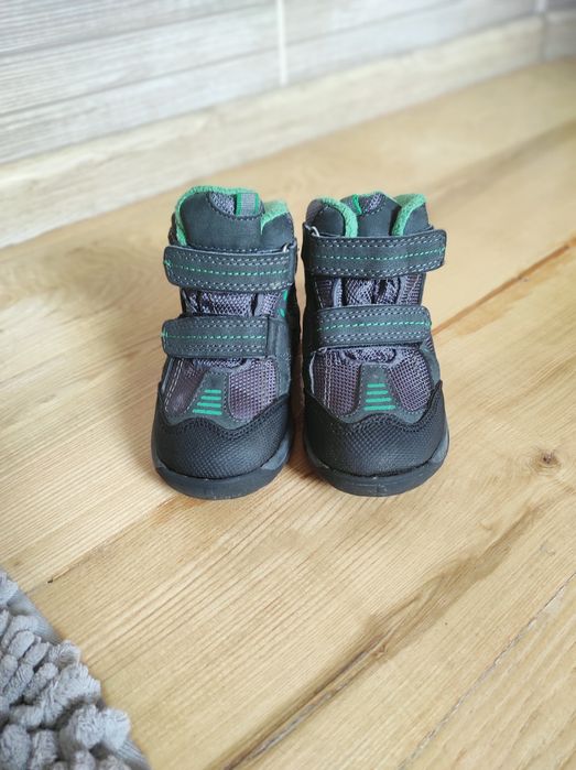 Дитячі черевички, утеплені на осінь