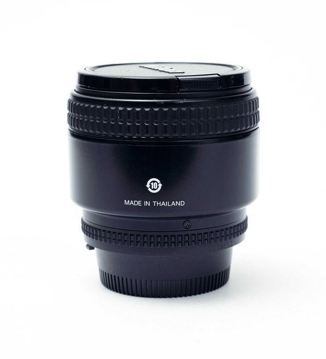 Nikon 85mm f/1.8 AFD