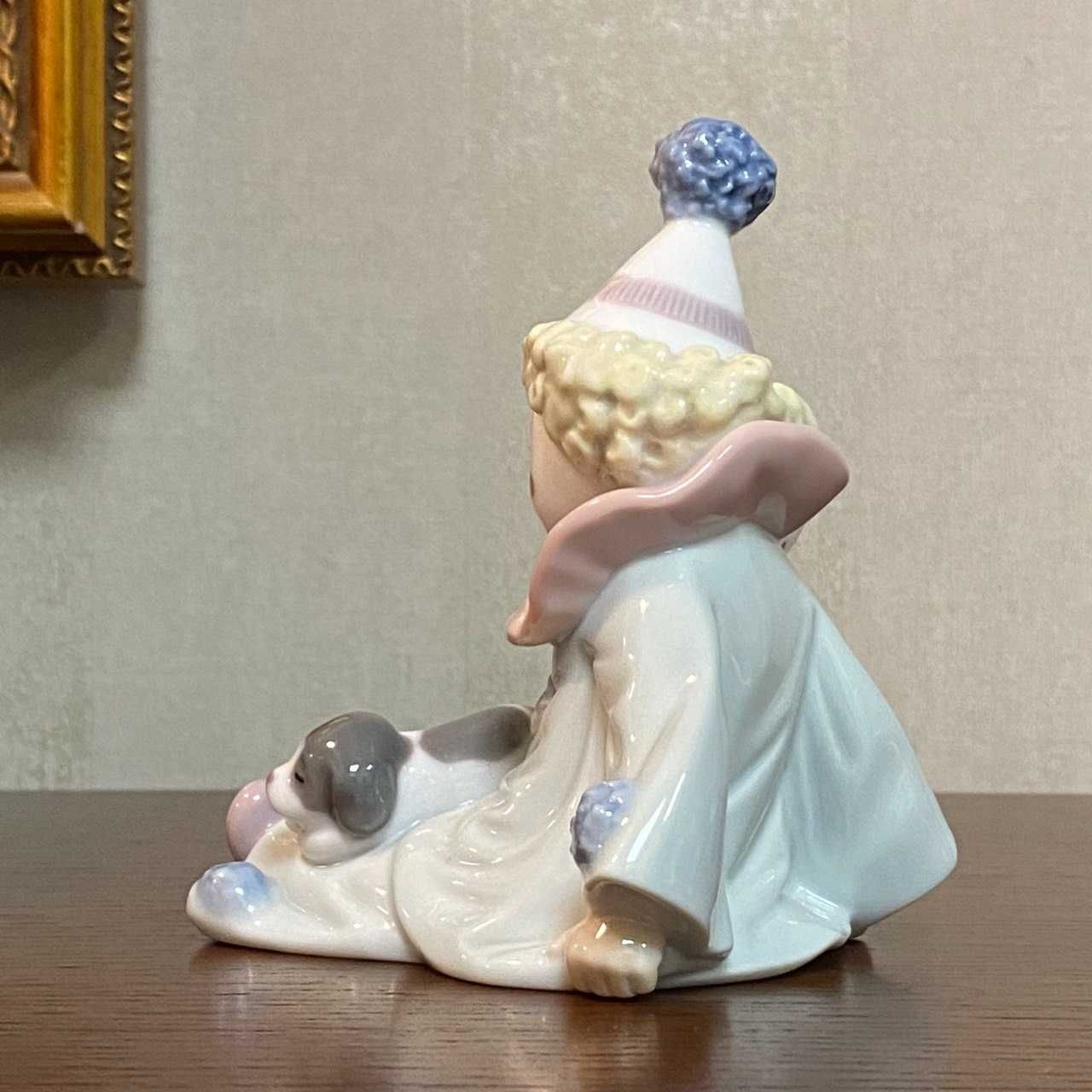 Фарфоровая статуэтка Lladro «Клоун Пьеро с щенком»