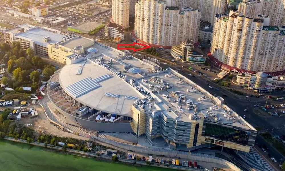 Фасадне приміщення 100м Дніпровська набережна, навпроти Рівер Молл