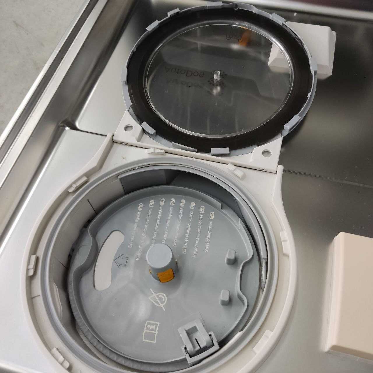 Посудомийна машина Miele G 7110 SCi