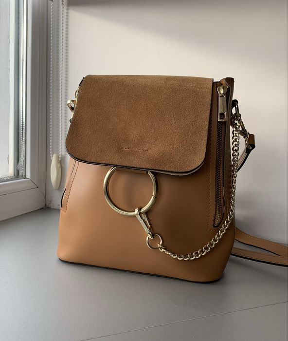 Сумка-рюкзак з натуральної шкіри, зроблено в Італії