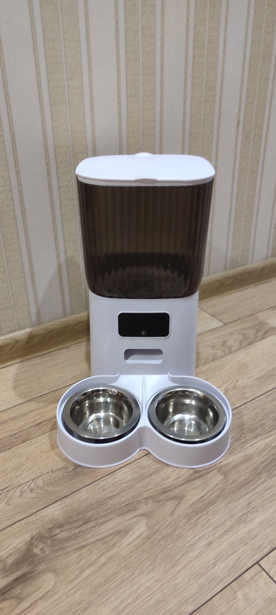 Автоматична годівниця для котів і собак SmartFeed 5L з WiFi