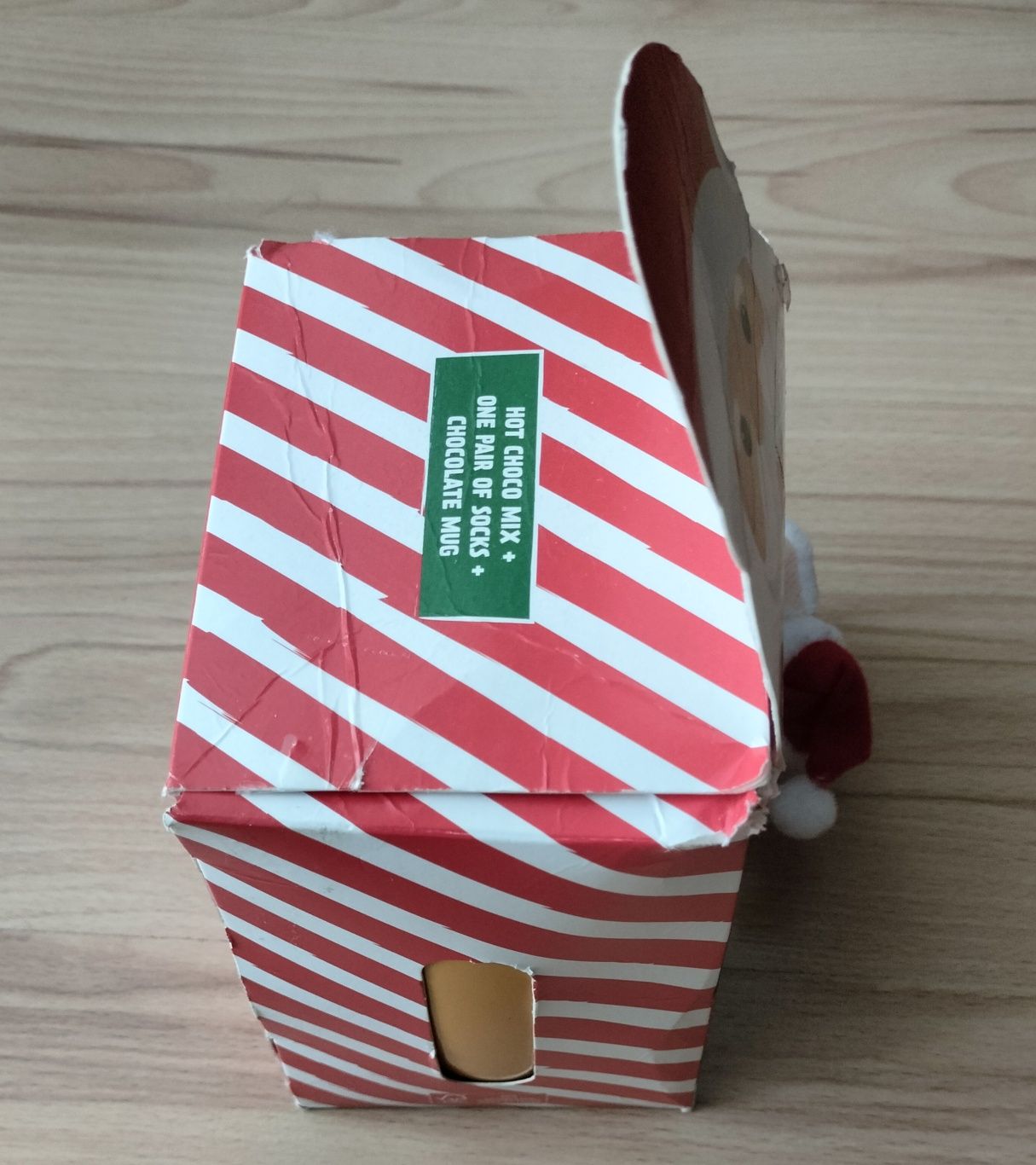 Zestaw świąteczny - kubek + skarpetki Mikołaja