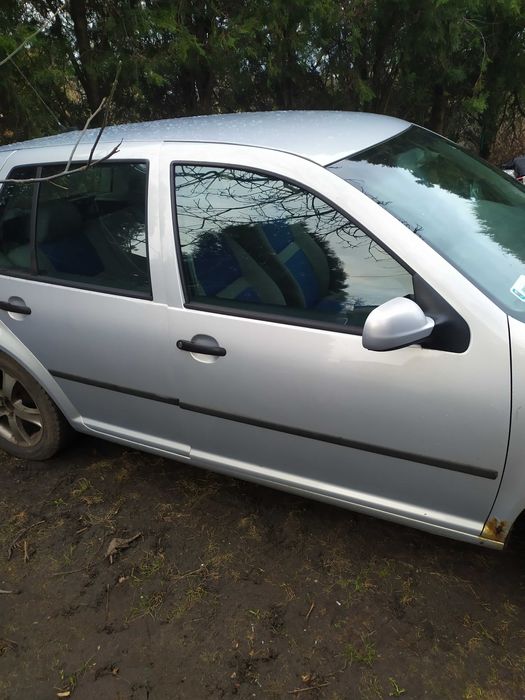 VW Golf 4 HB drzwi P L kompletne LB7Z