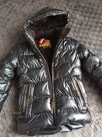 Зимова куртка на 9-10 років