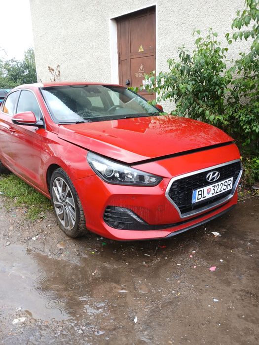 Hyundai i30,хюндай і30 2018р,1.4б. бампер,фара,капот,двері,акпп,мотор