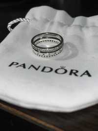 Anel Pandora com brilhantes prateado
