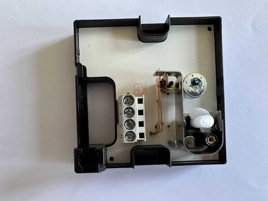 Termostat pokojowy do ogrzewania RTR-E 3521/16A Eberle