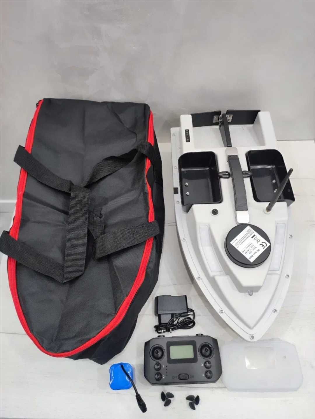 Кораблик Flytec D-19 GPS для прикормки
