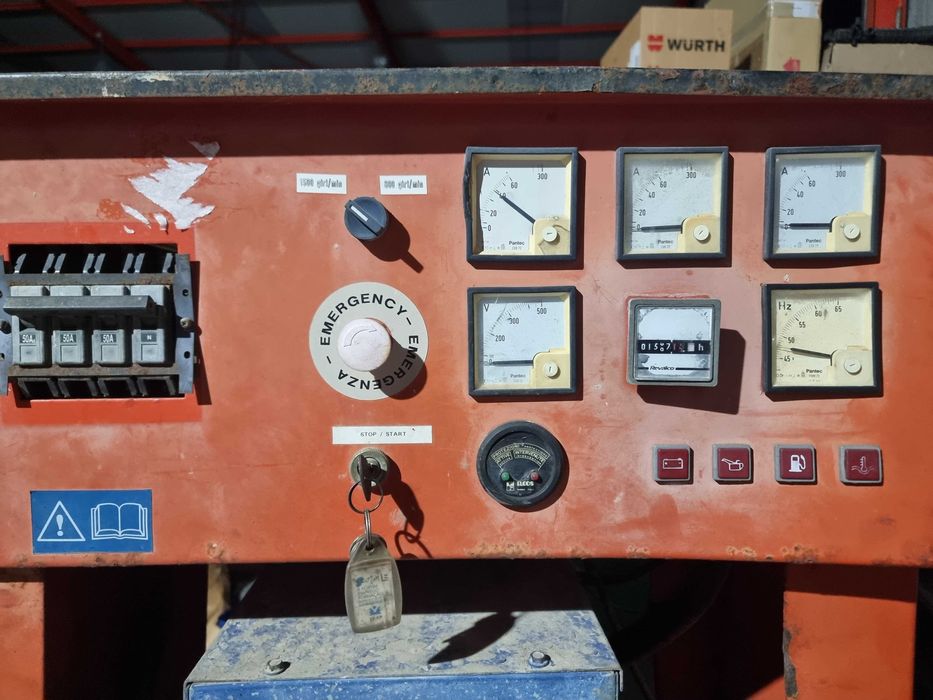 Gerador 30kVA c/ avaria mecânica
