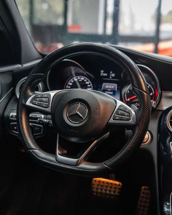 Mercedes-Benz C 300 BlueTEC Hybrid AMG Line