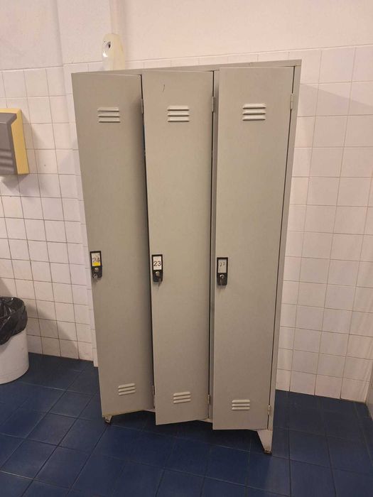 Cacifos Metálicos 3 Portas Usados