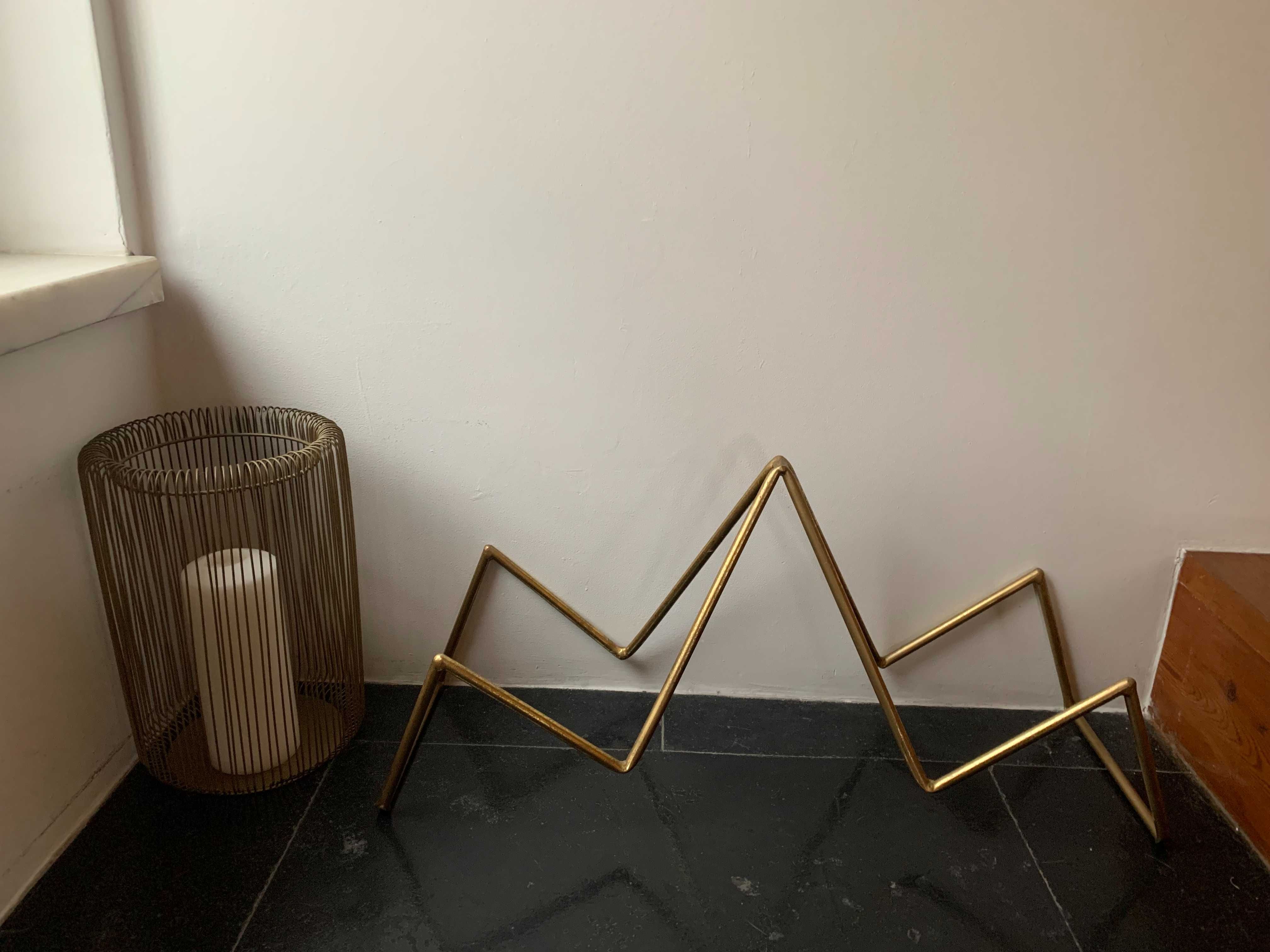 Suporte para livros em metal da Zara Home