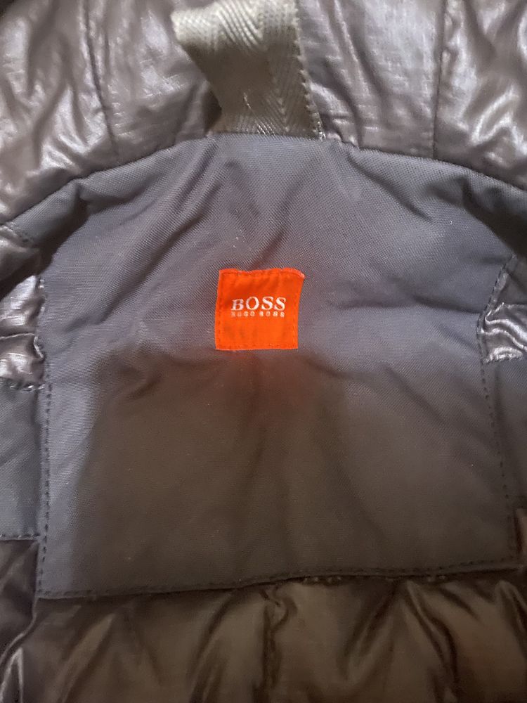 Hugo Boss пуховик
