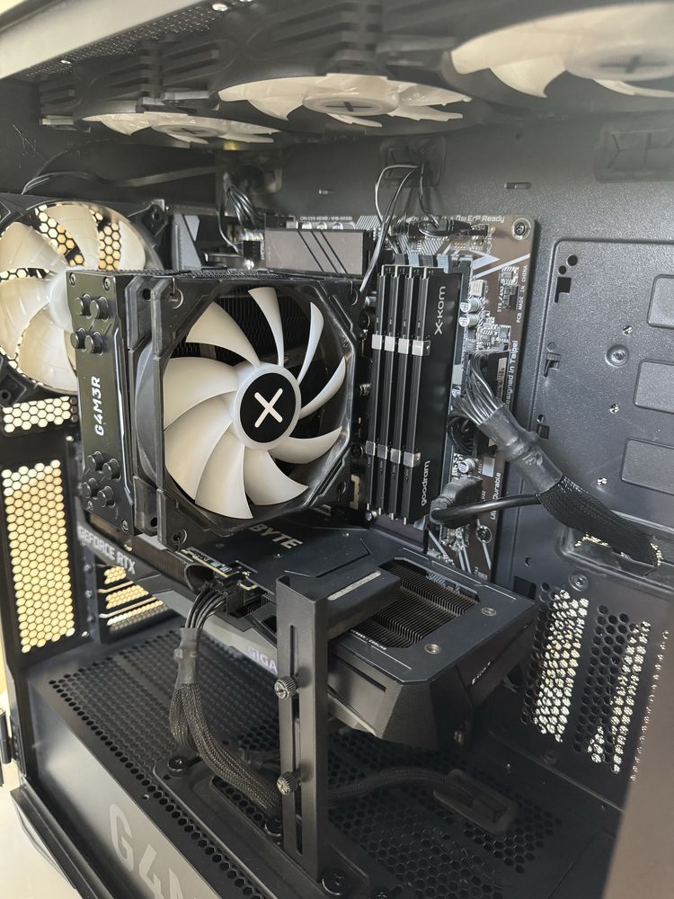 Komputer G4M3R HERO – i7-11700F / RTX 3060 Ti / 32 GB RAM / 2 TB SSD