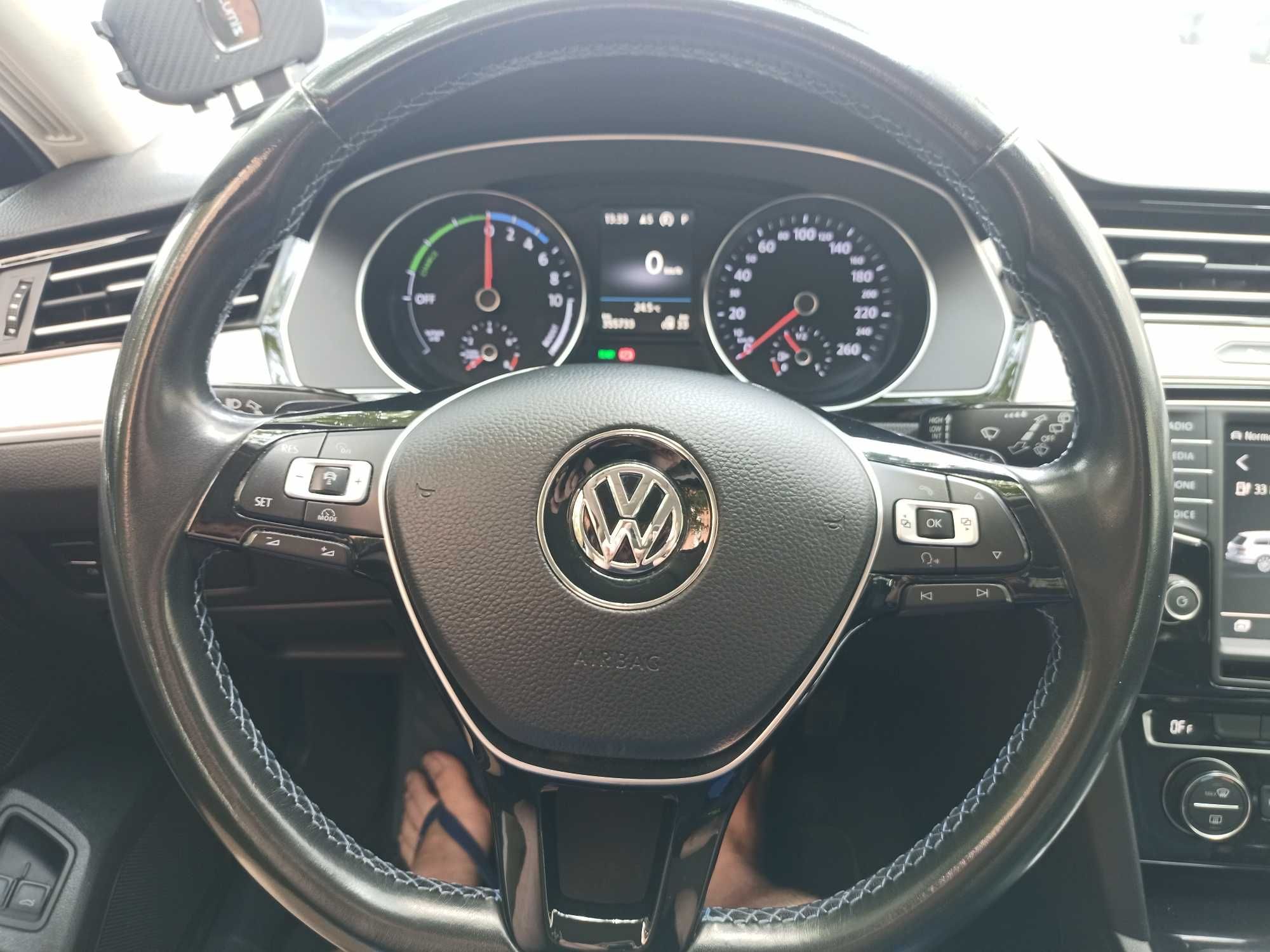 Passat GTE - Hibrido - Completo e confortável