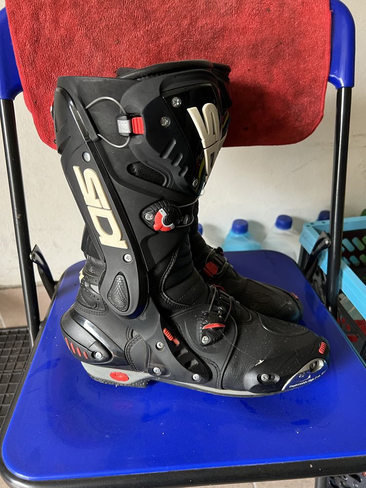 Kombnezon motocyklowy i buty