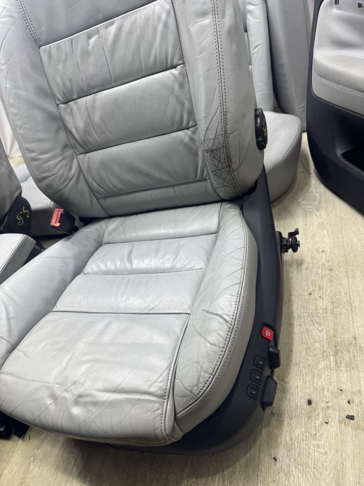 Салон Laurin & Klement Skoda Superb 1 Шкода Суперб сидіння шкіра