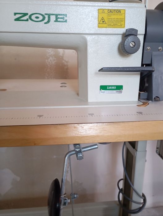 Швейная промышленная машина Zoje ZJ 0303 с двойным транспортом