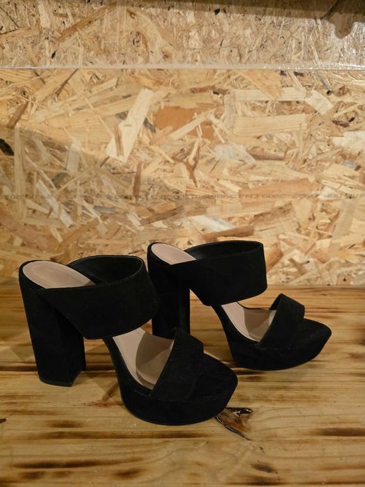 Sandálias como novas nr 37