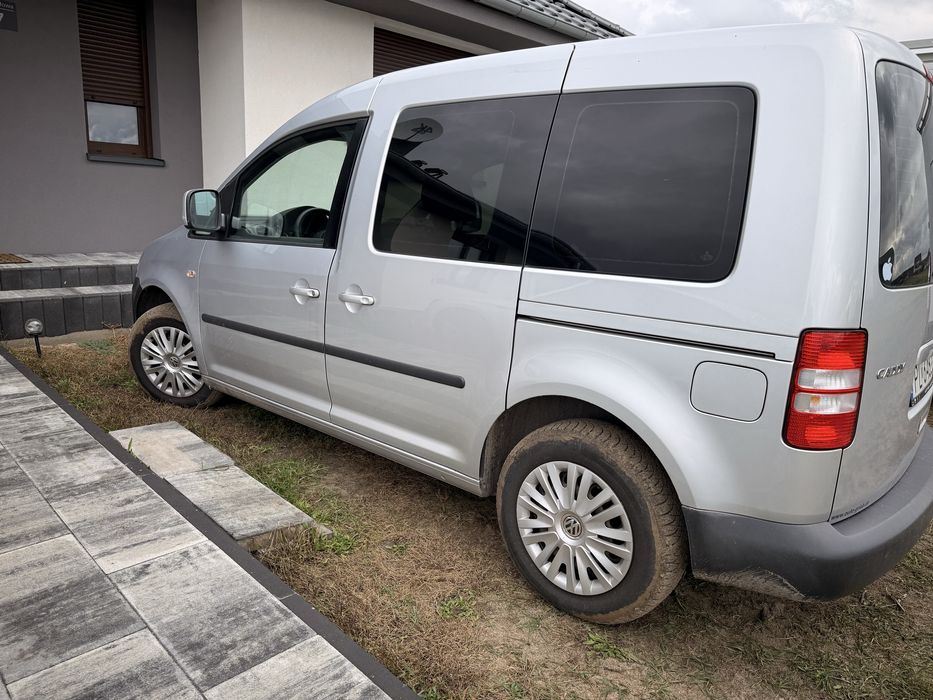 Volkswagena Caddy 1.6 TDI   Faktura vat 23%