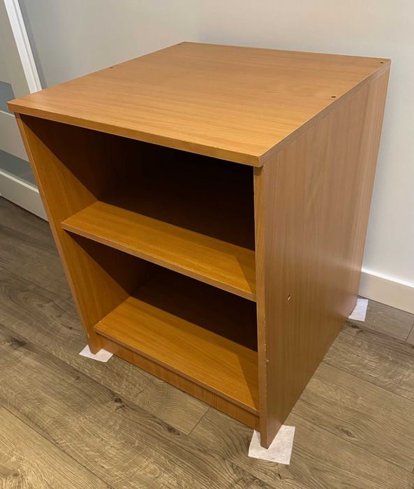 Używany komplet mebli - biurko + szafka