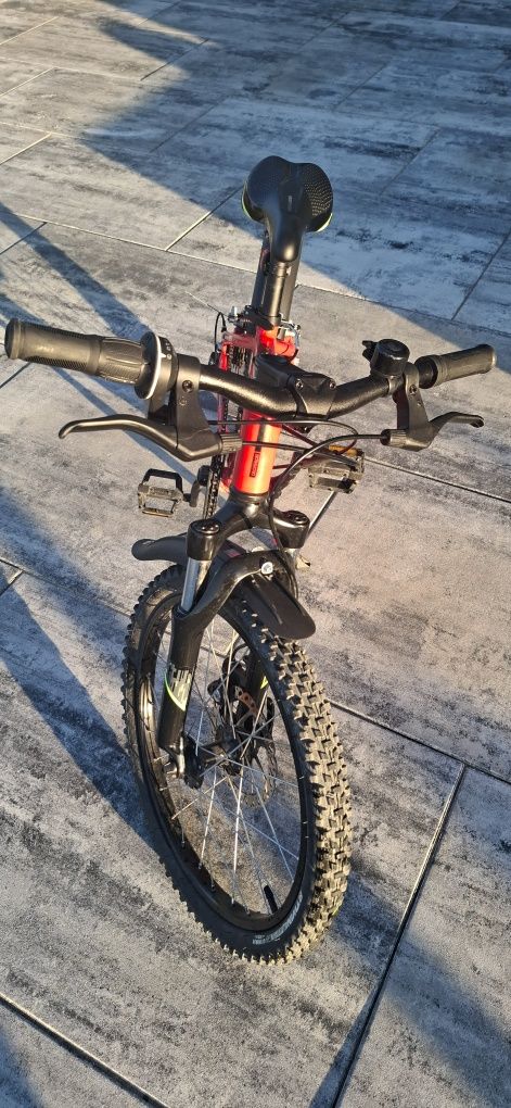 JAK NOWY! Rockrider ST900 20' hamulce tarczowe! Kask Bonetrager  Tyro!
