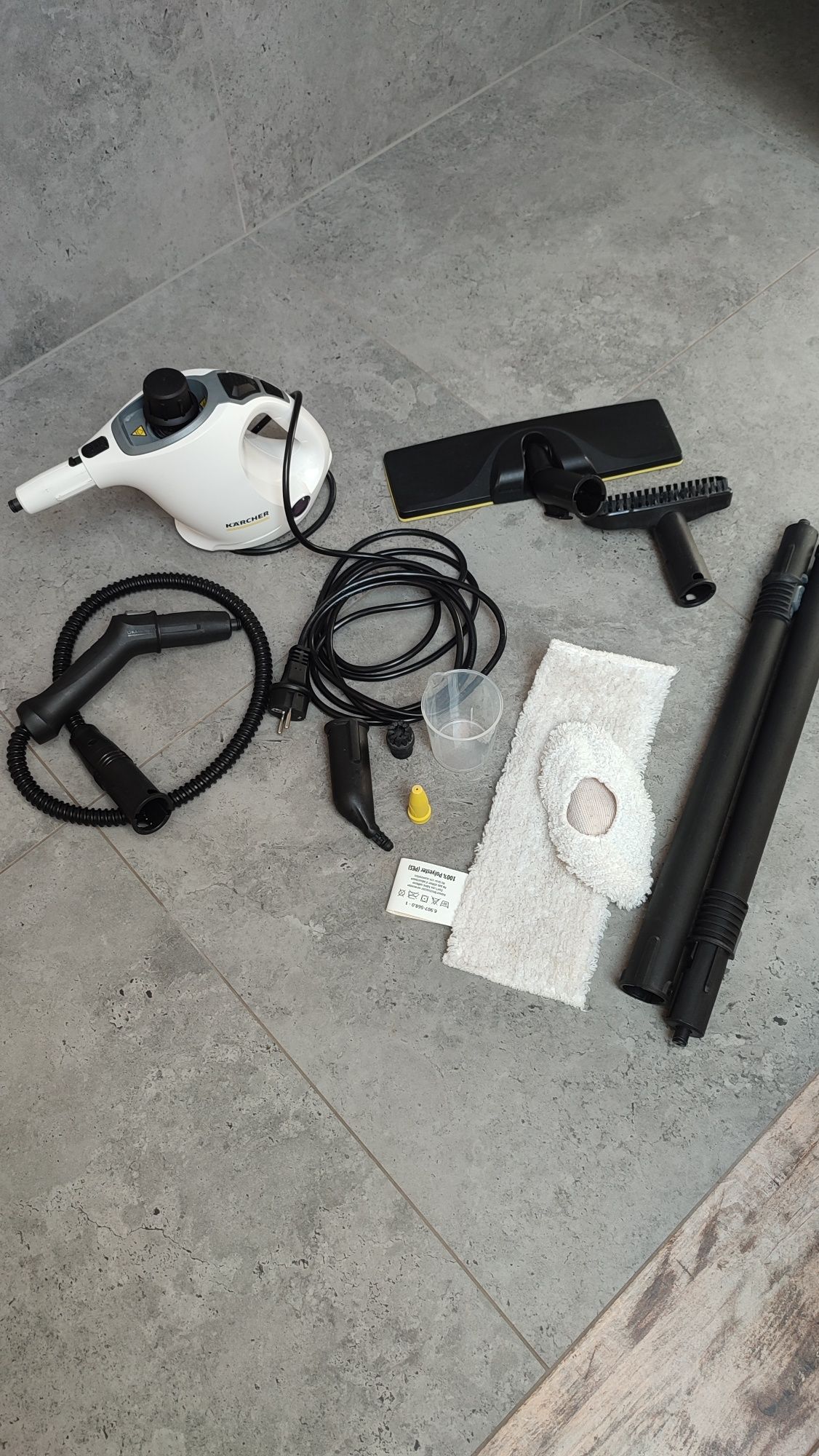 Myjka ciśnieniowa Karcher + zestaw do podłóg