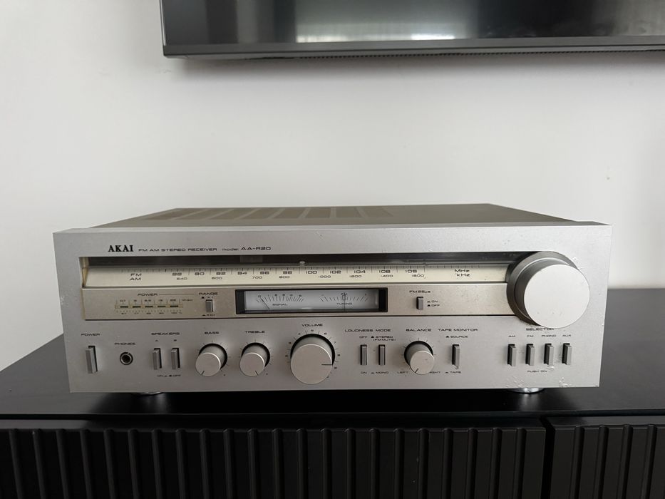 Amplituner Akai AA-R20