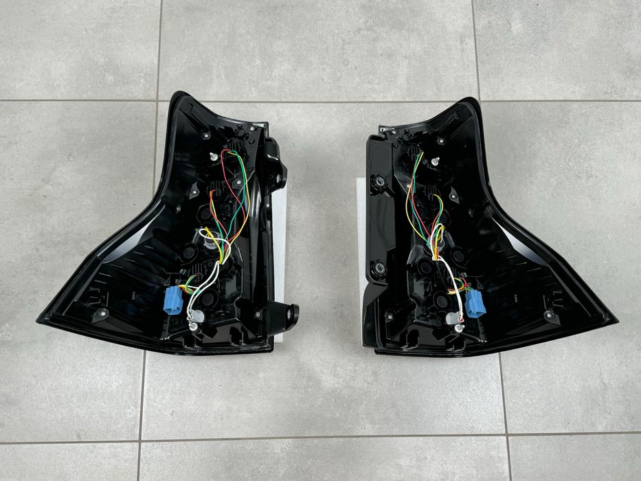Задние фонари Onyx black Toyota Land Cruiser Prado 2018-2023